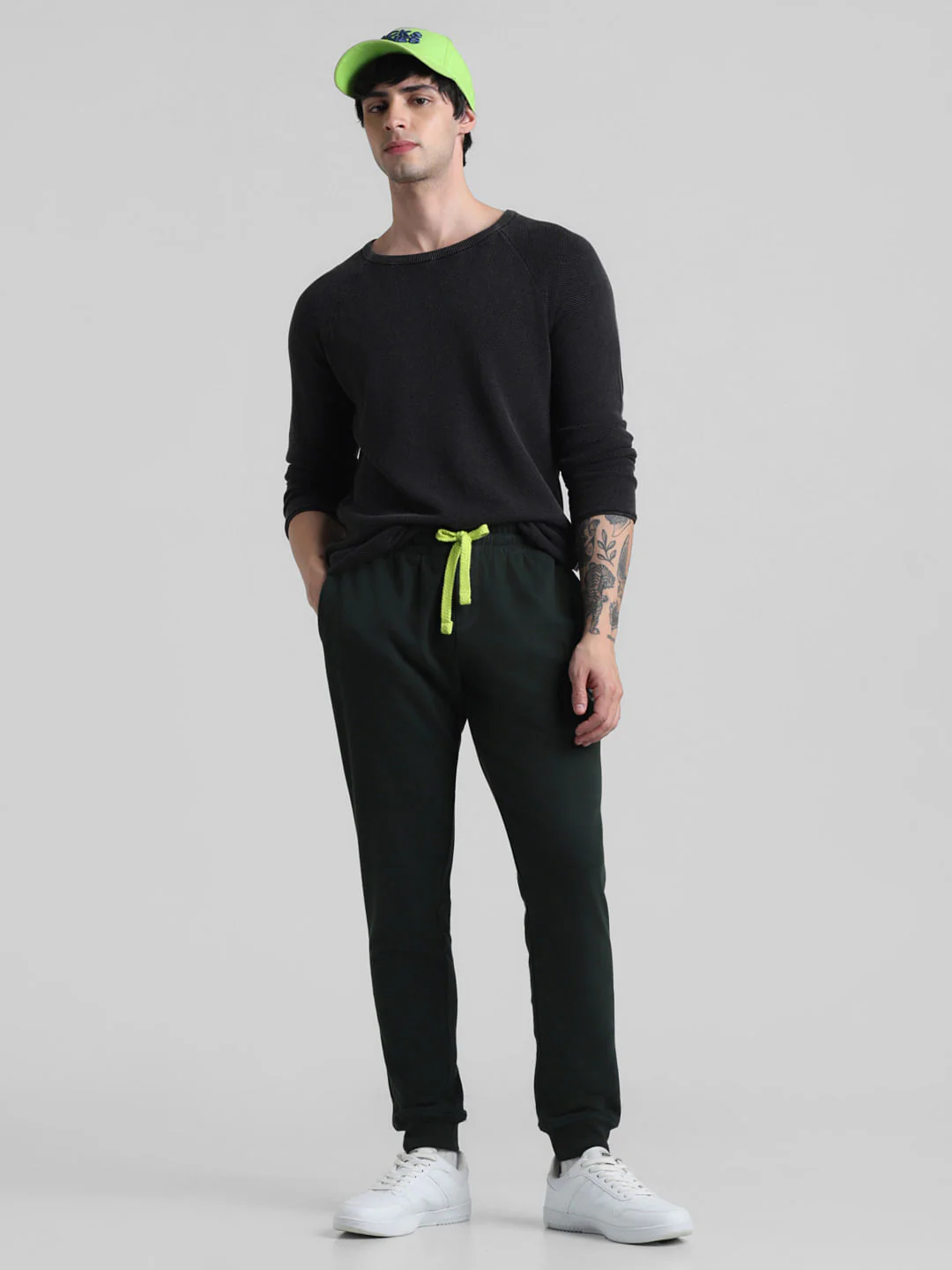 Green Mid Rise Knitted Sweatpants - Image 5