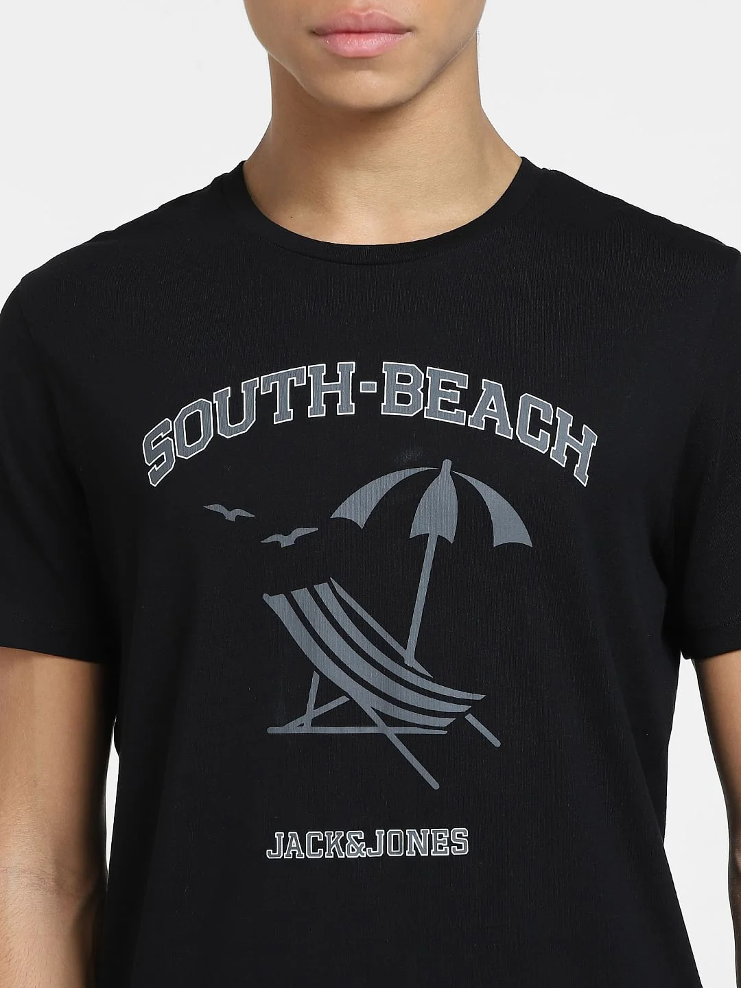 Black Graphic Print Crew Neck T-shirt - Image 5