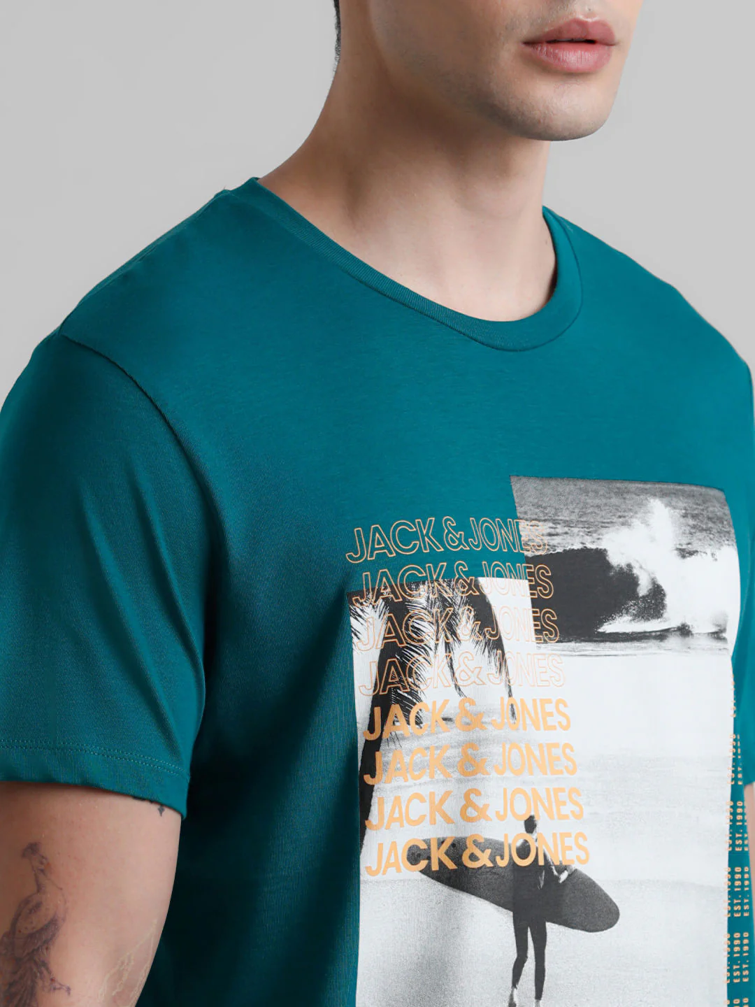 Green Graphic Print T-shirt - Image 5