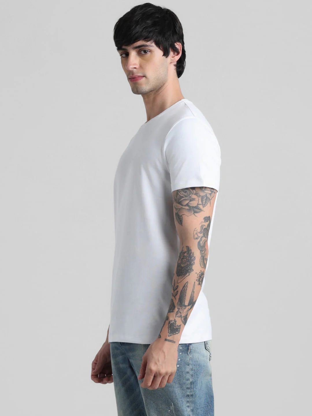 White Crew Neck T-shirt - Image 3