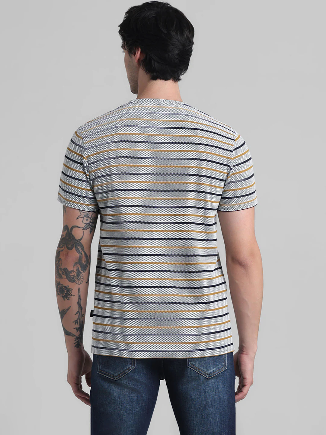 White Striped Crew Neck T-shirt - Image 4