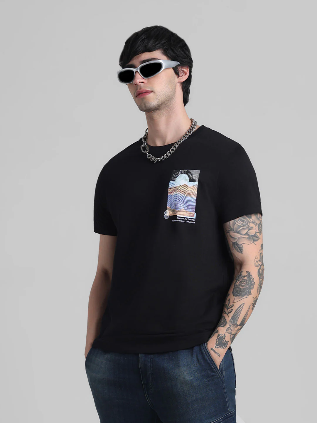 Black Graphic Print T-shirt
