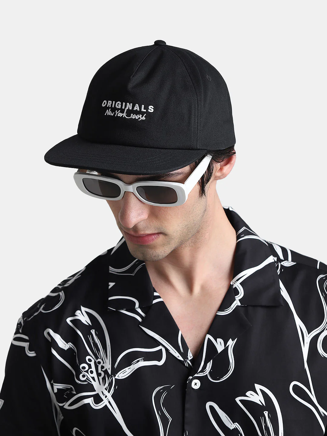Black Embroidered Logo Cap - Image 6