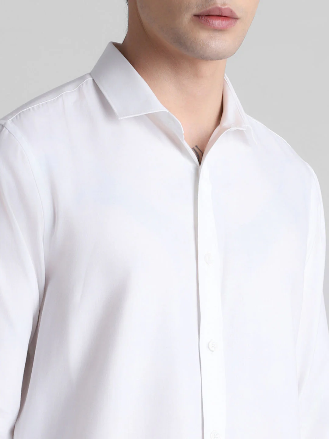 White Full Sleeves Solid Shirt - Image 5