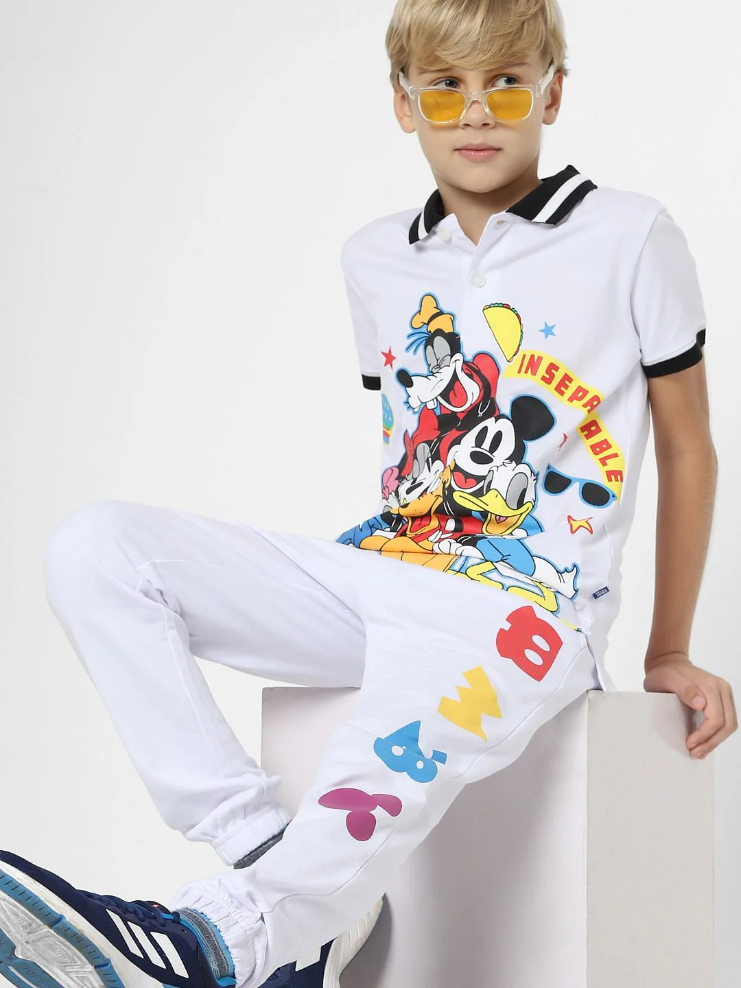 Boys White Printed Sweatpants