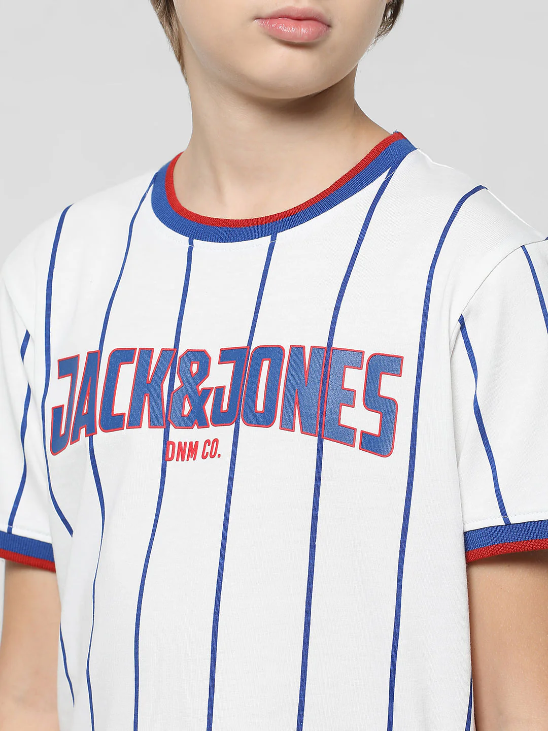 White Striped Crew Neck T-shirt - Image 4