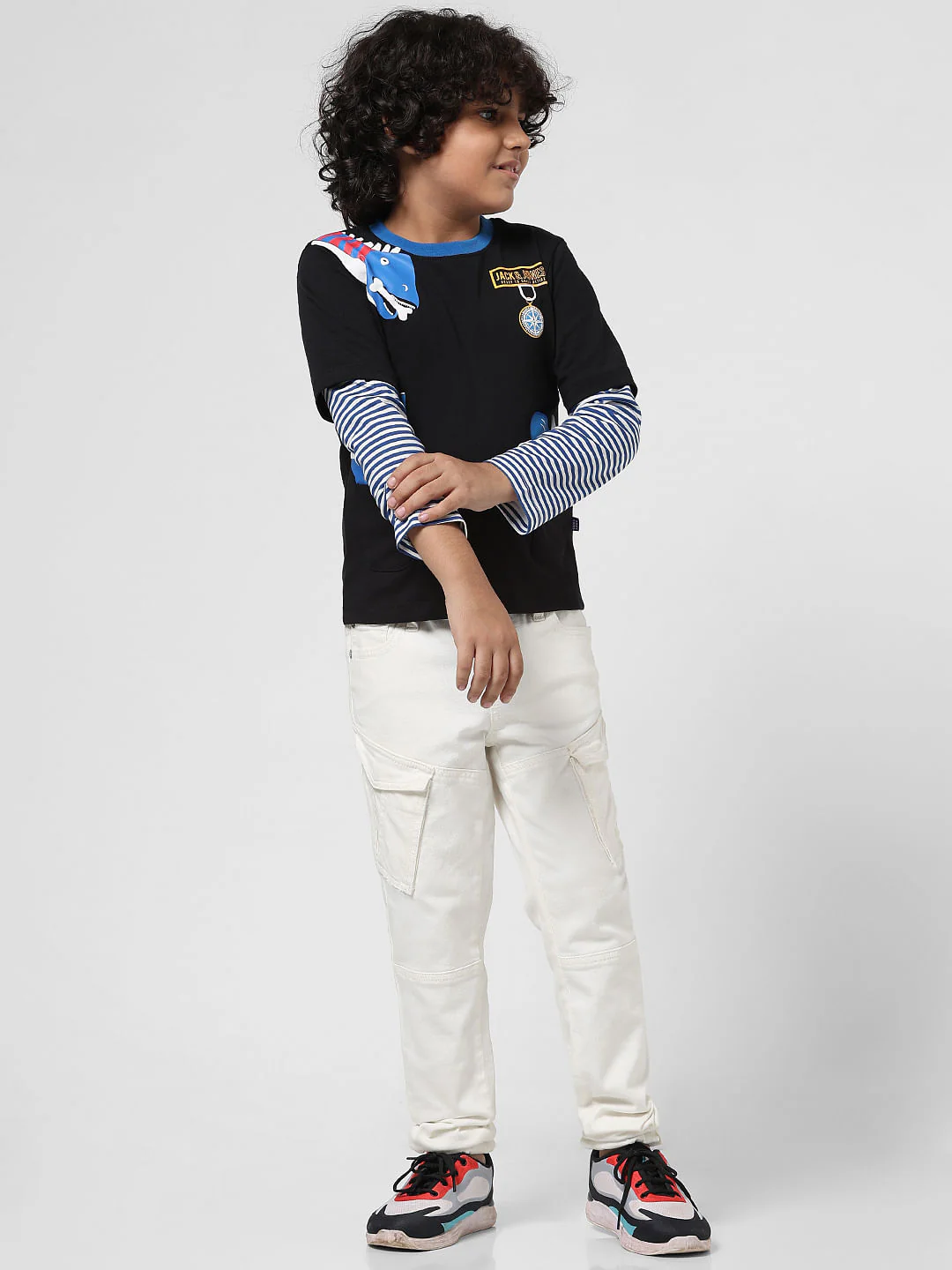 JUNIOR BOYS Black Printed Crew Neck T-shirt - Image 5