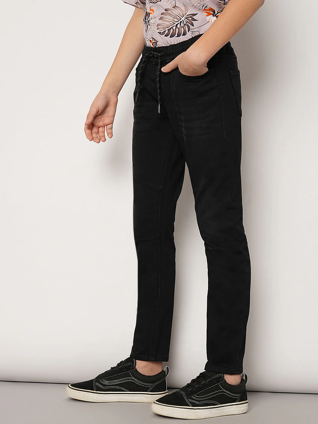 Boys Black Mid Rise Slim Fit Jeans - Image 3