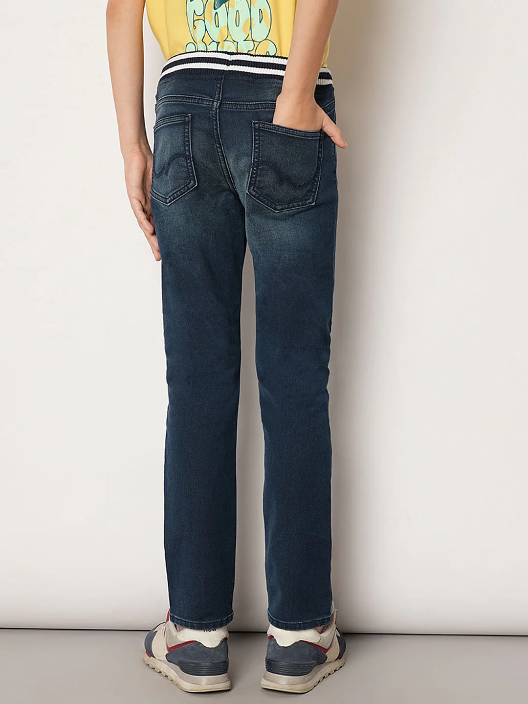 Boys Blue Mid Rise Regular Fit Jeans - Image 4
