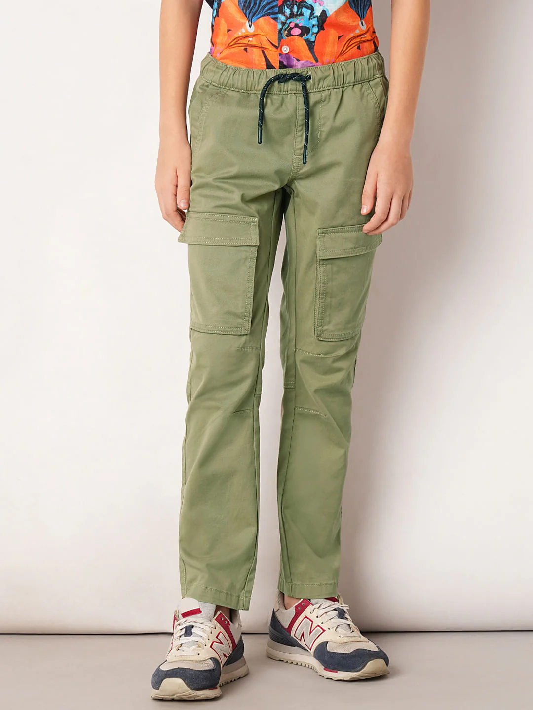 Green Mid Rise Cotton Pants - Image 2