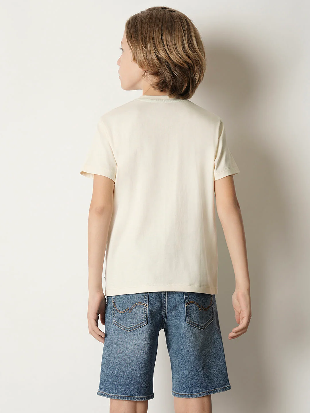 Boys Beige Colourblocked Crew Neck T-shirt - Image 4