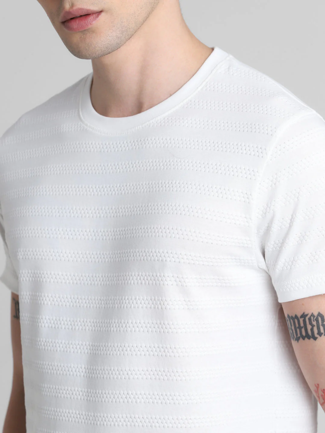 White Striped Slim Fit T-shirt - Image 5