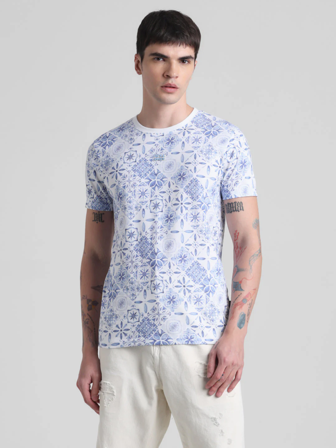 Abstract Printed T-shirt - Image 2