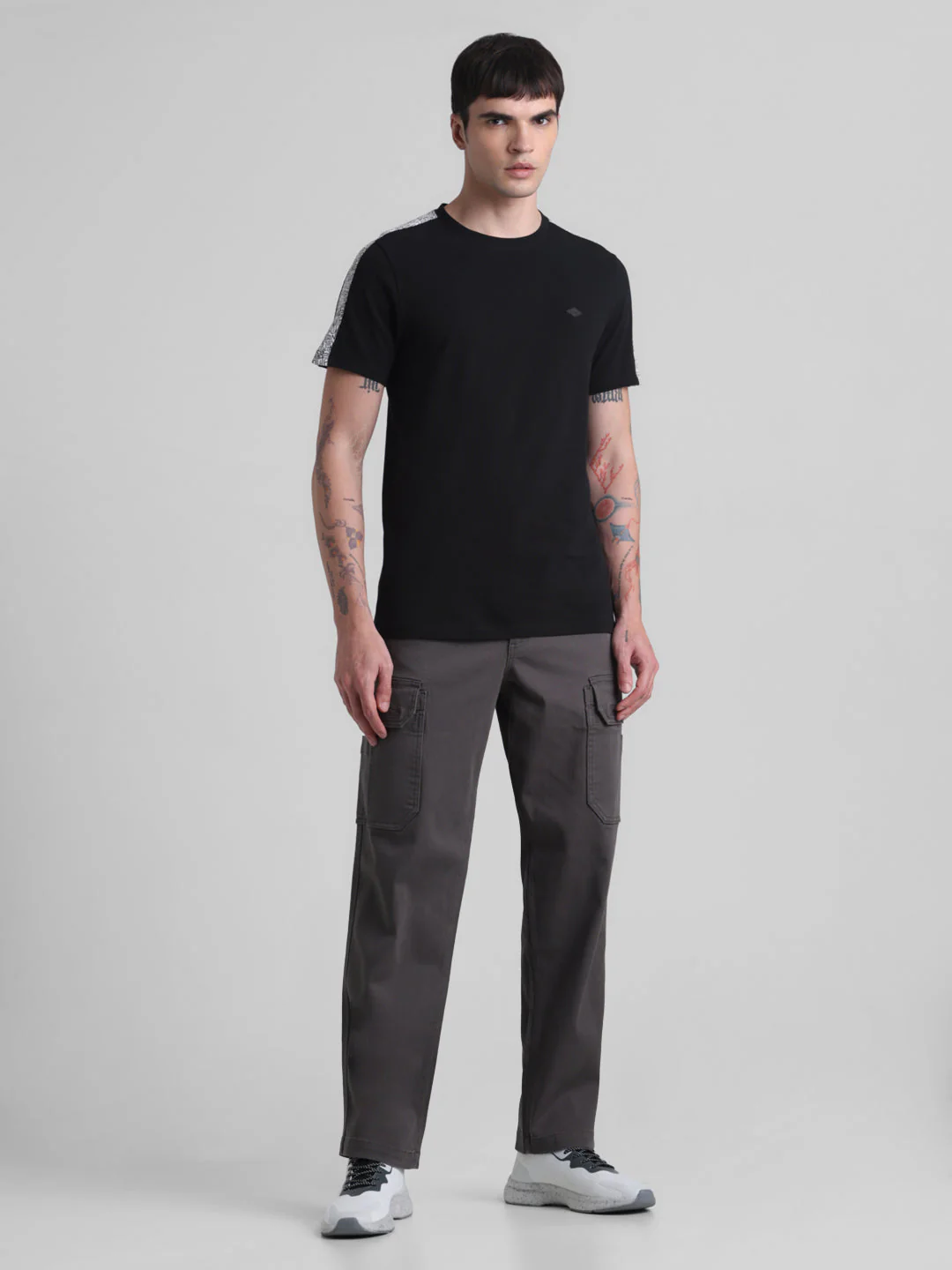 Black Contrast Tape T-shirt - Image 6