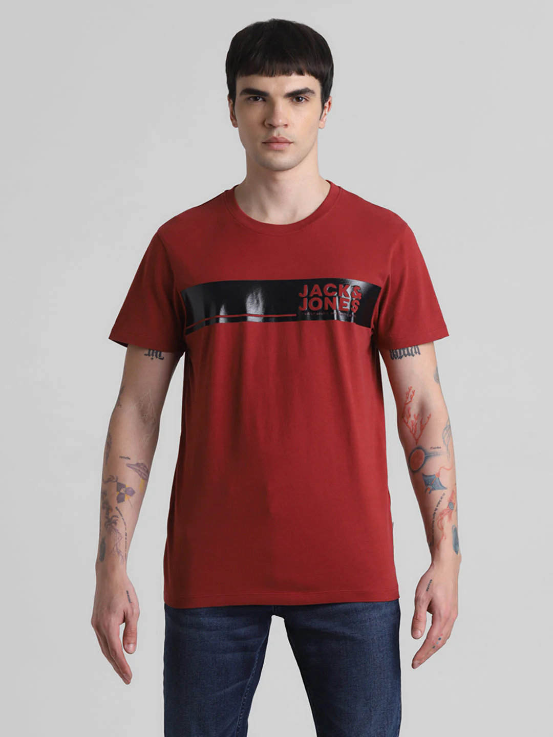 Red Chest Print Cotton T-shirt - Image 8