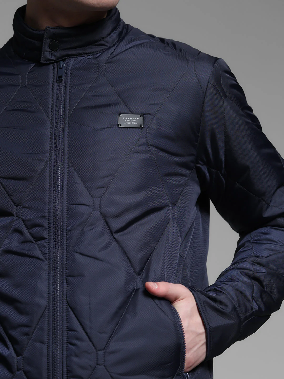 Navy Blue Zip-Up Puffer Jacket - Image 5