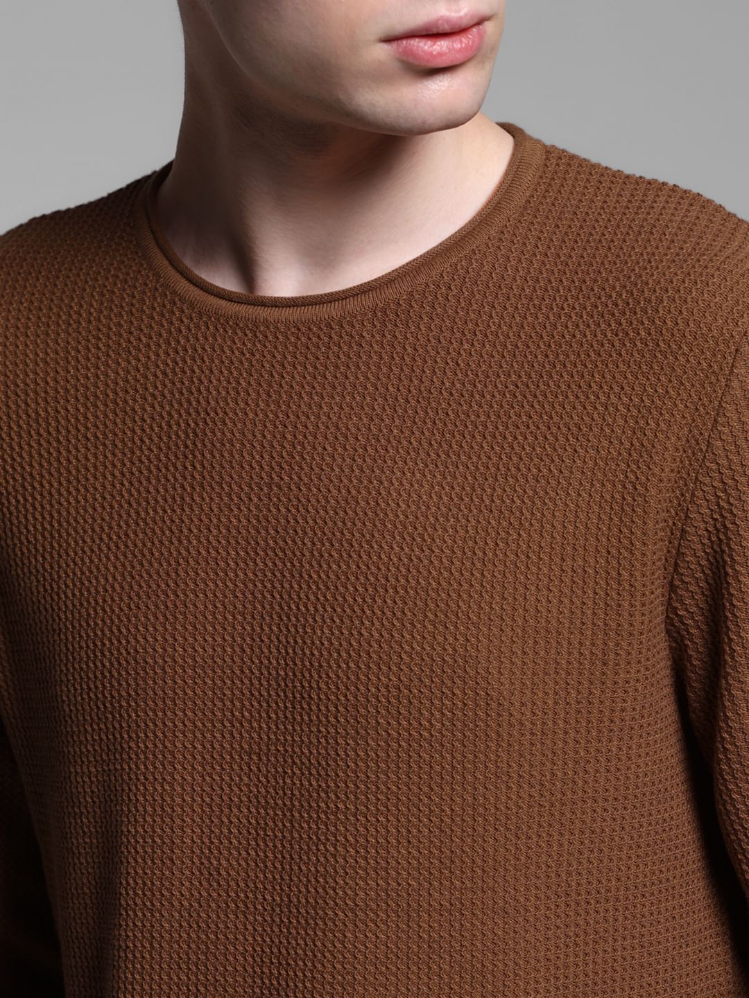 Brown Raw Edge Flat Knit Pullover - Image 5