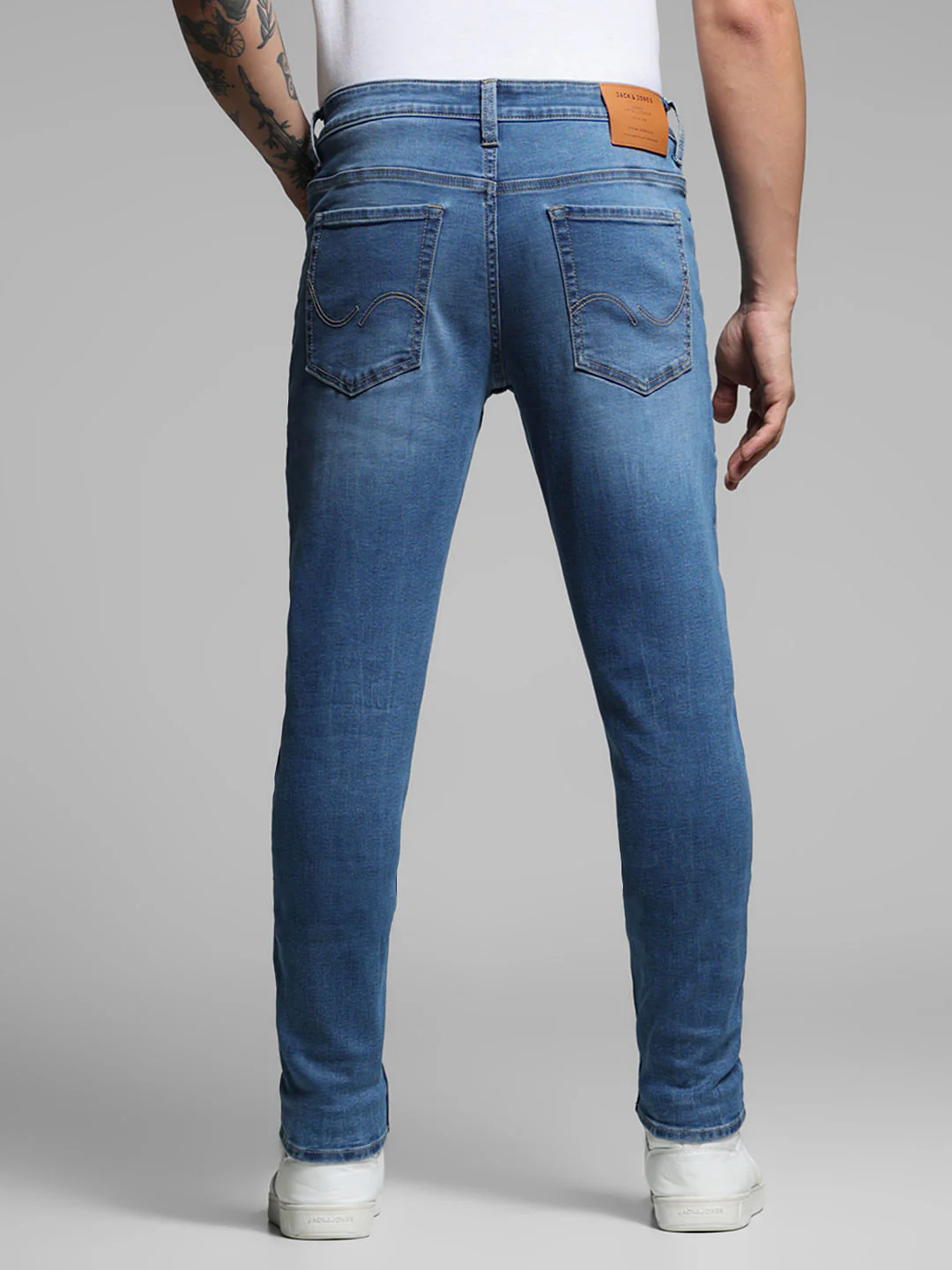 Light Blue Mid Rise Washed Brak Slim Fit Jeans - Image 3