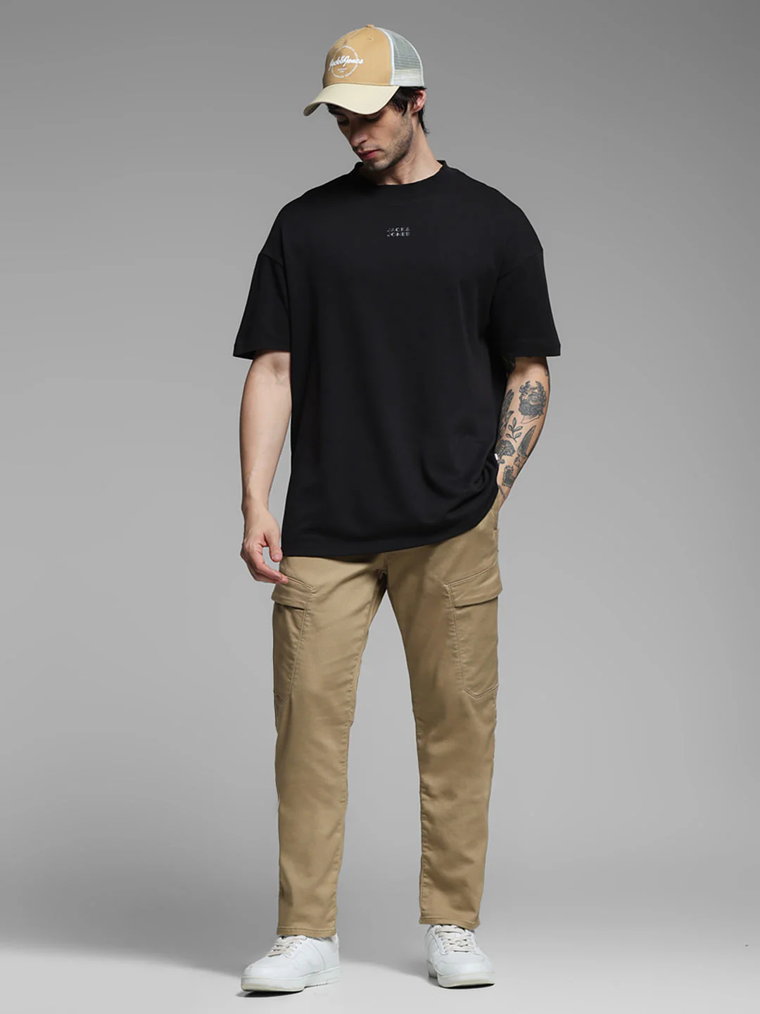 Beige Mid Rise Knitted Cargos - Image 6