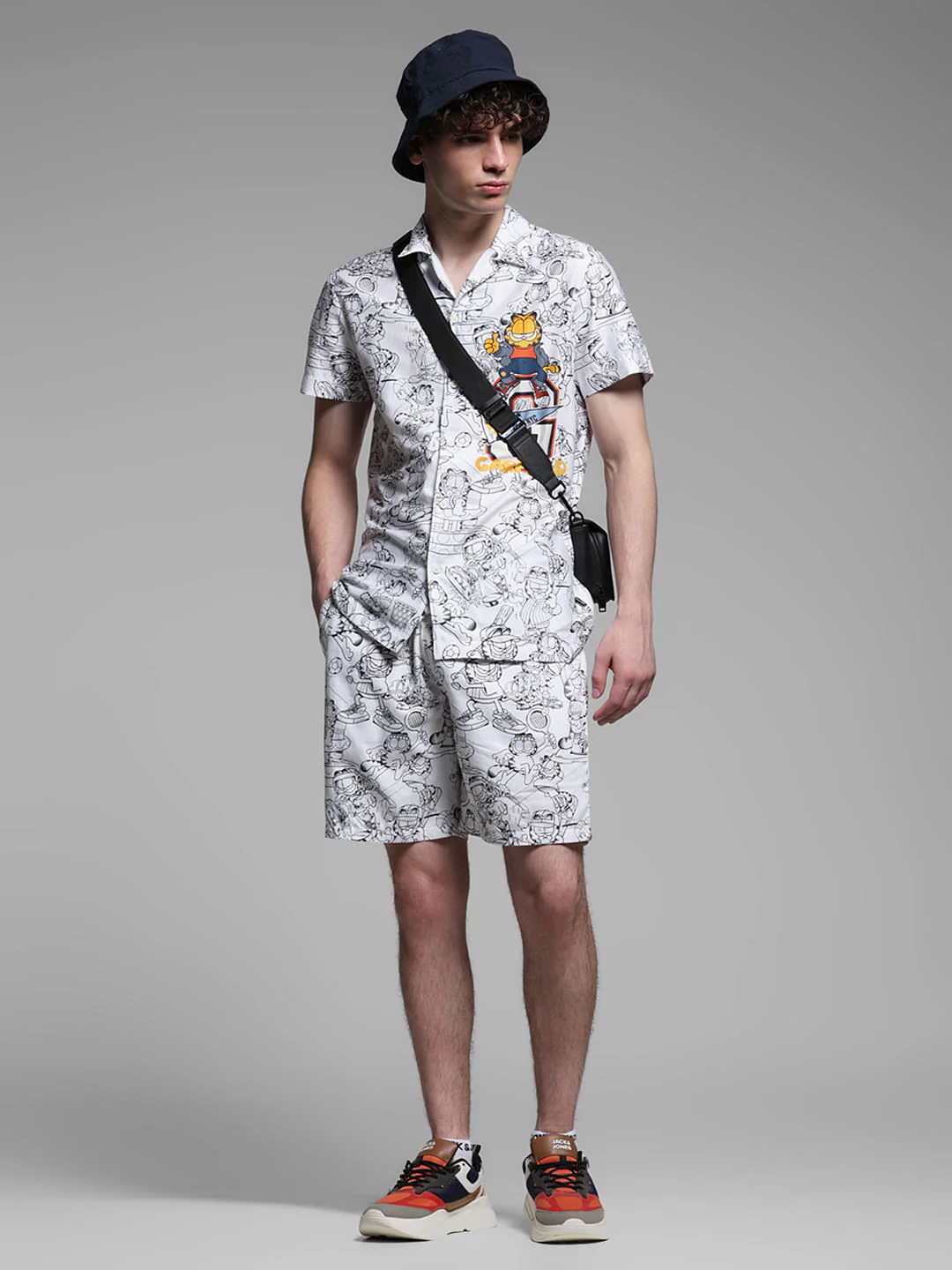 JACK&JONES X GARFIELD White Printed Co-ord Set Shorts - Image 5