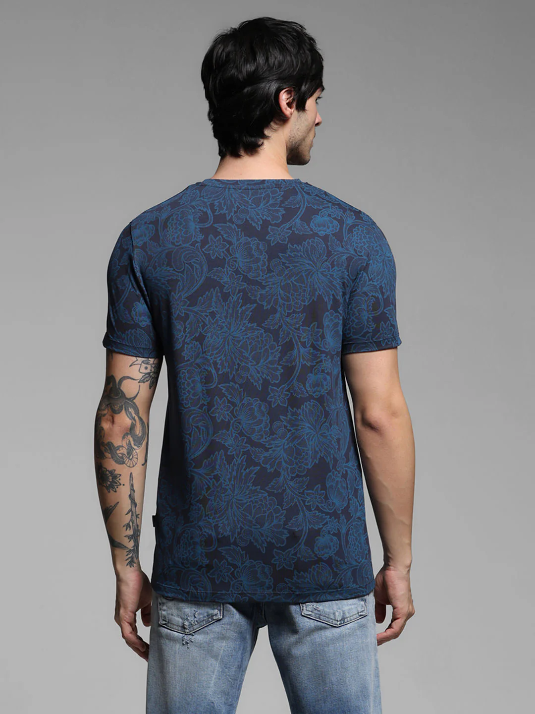 Blue Floral Print Slim Fit T-Shirt - Image 4
