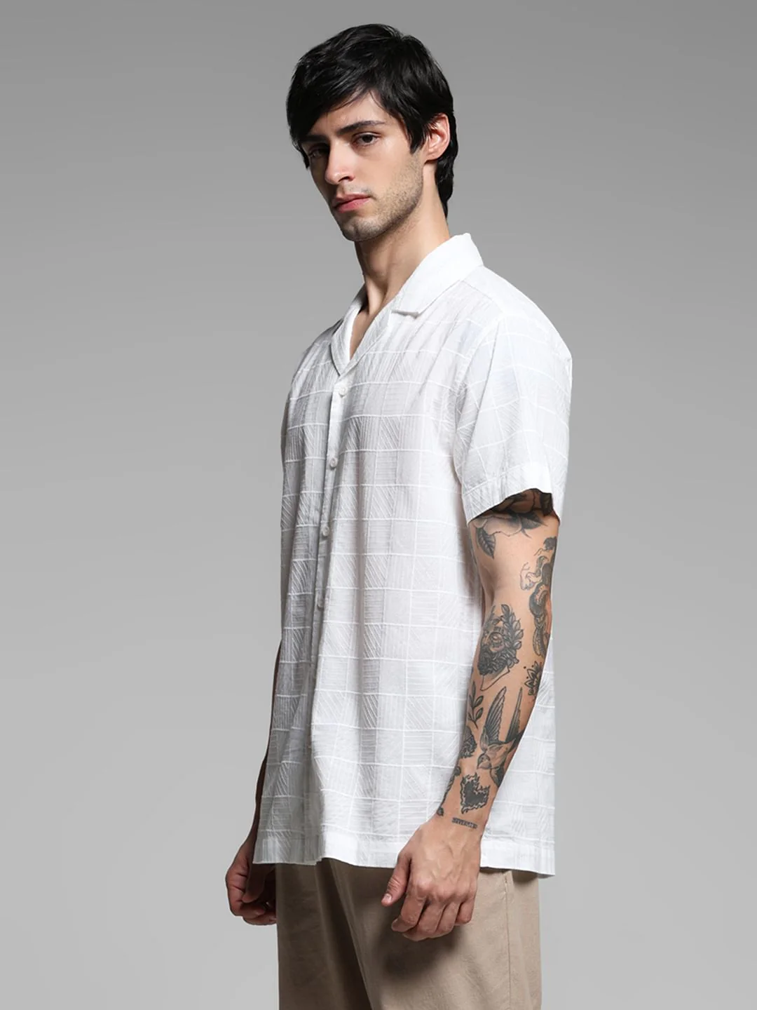 White Embroidered Resort Collar Shirt - Image 3