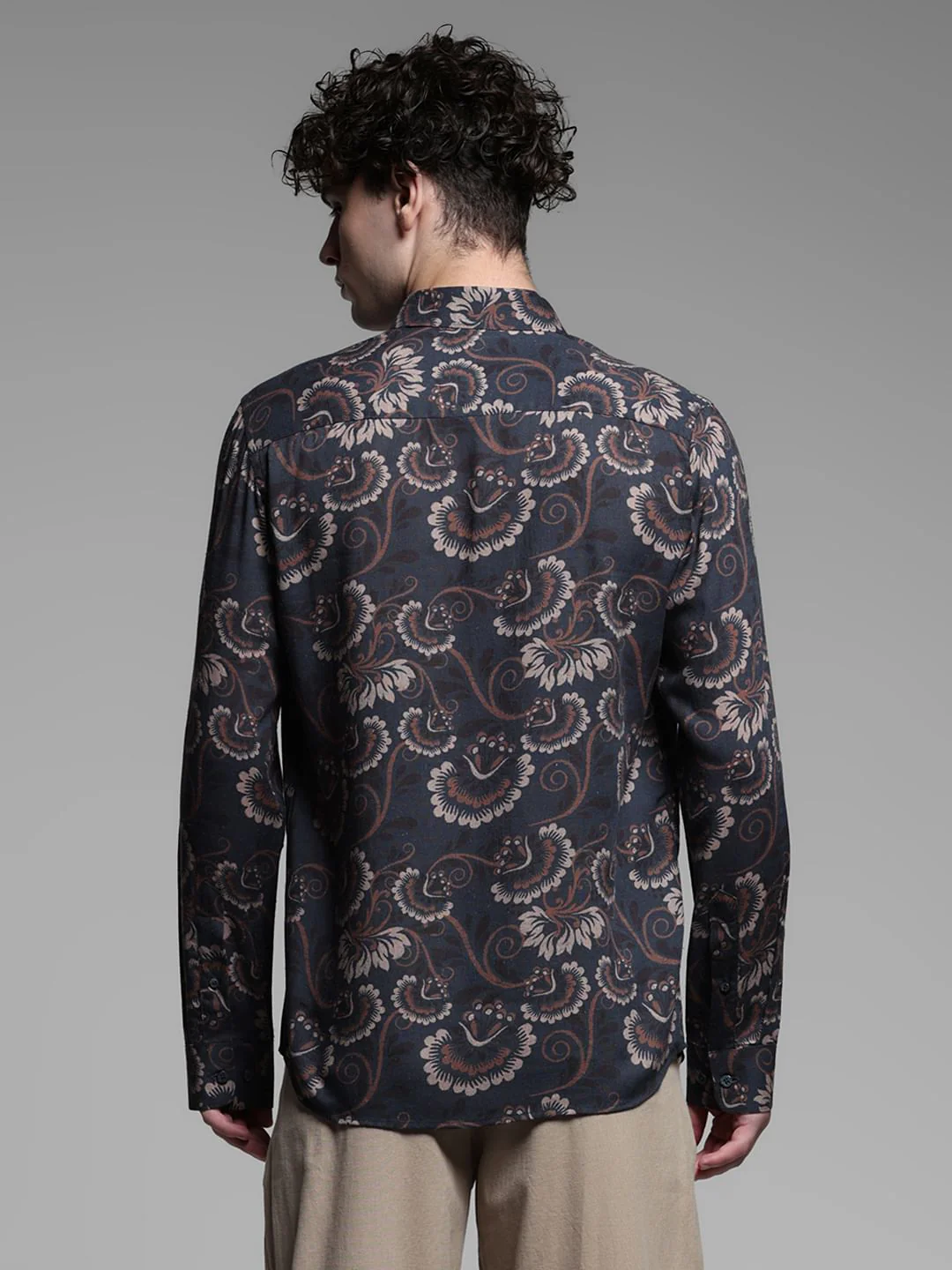 Black Floral Lyocell-Linen Shirt - Image 4