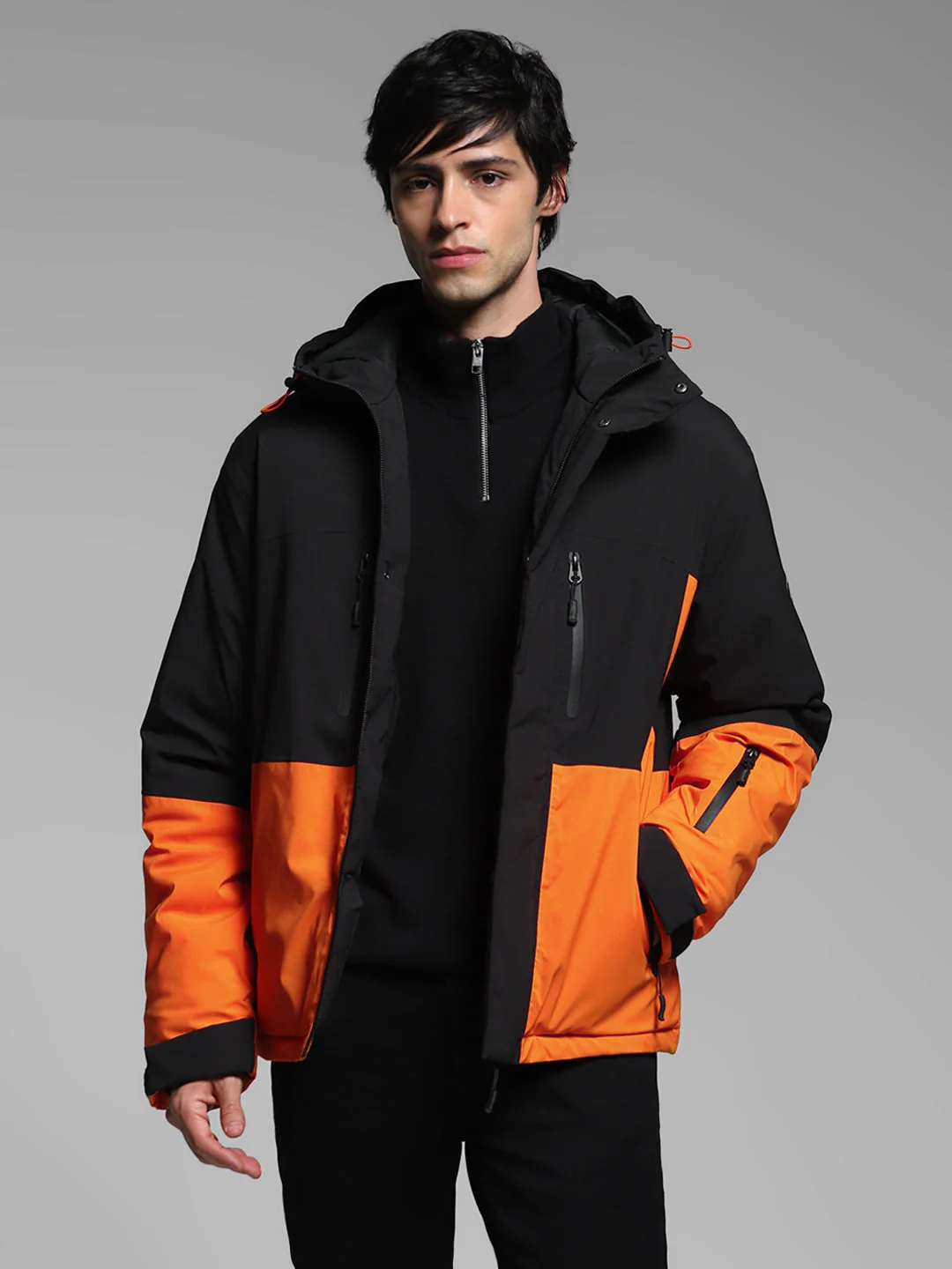 Men's Colourblocked Hooded Puffer Jacket With Zip Pockets - Image 2