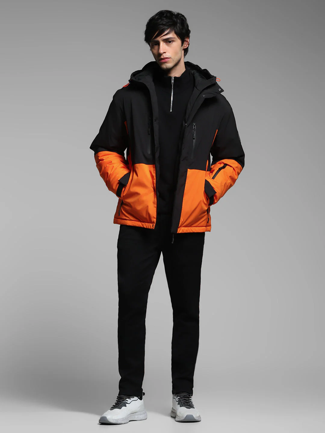 Men's Colourblocked Hooded Puffer Jacket With Zip Pockets - Image 6