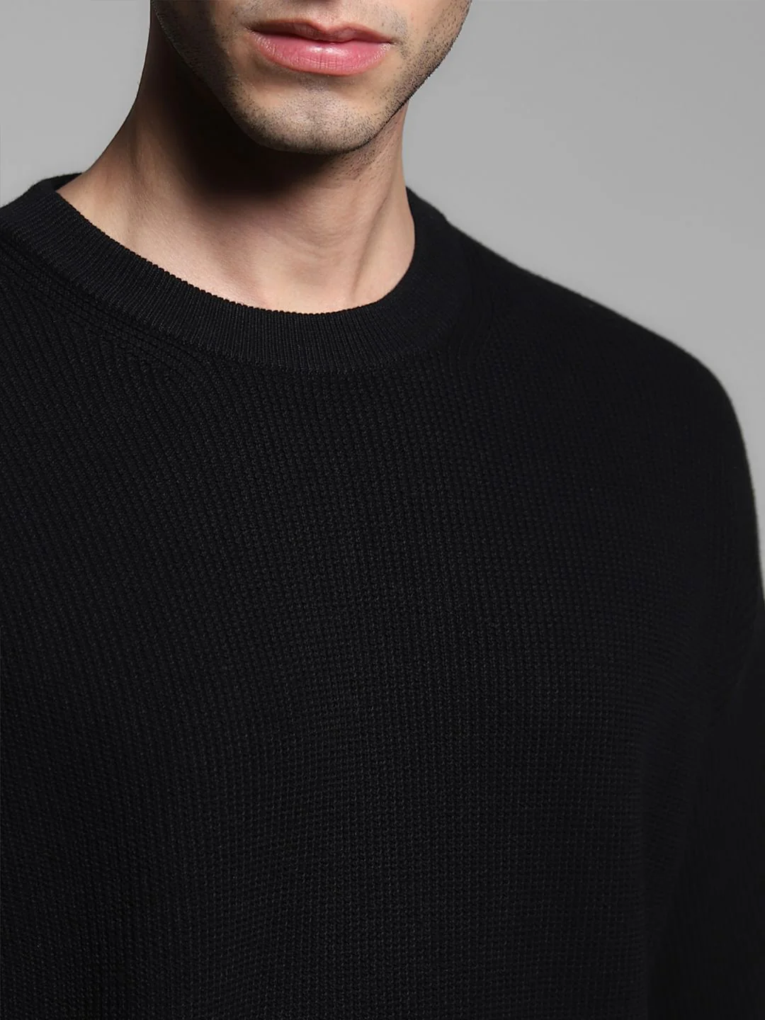 Black Cotton Crew Neck T-shirt - Image 5