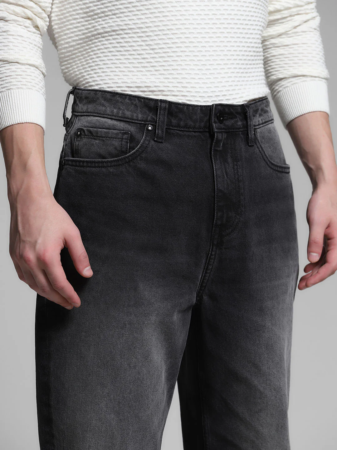 Black High Rise Dario Loose Fit Jeans - Image 4