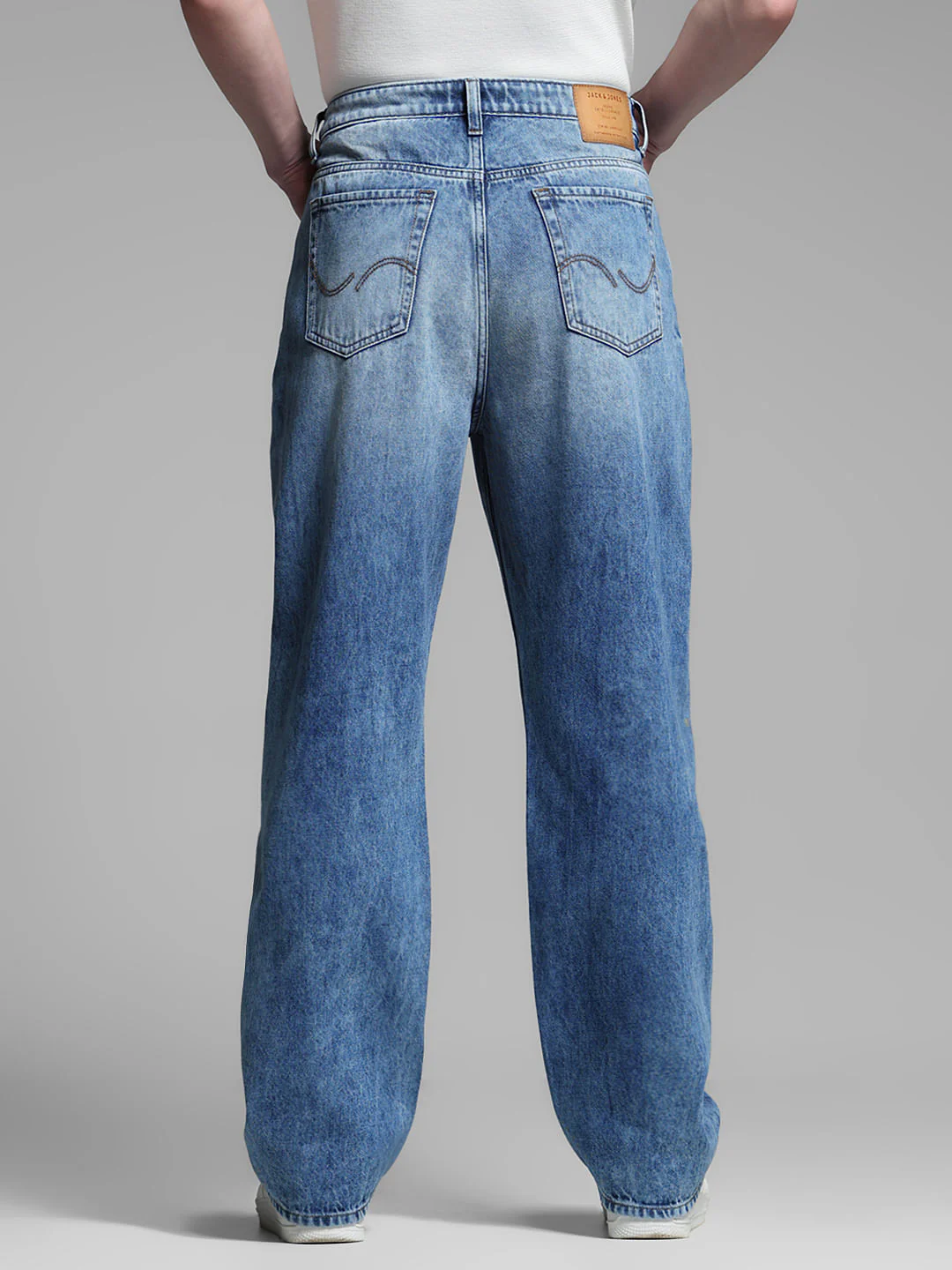 Blue High Rise Dario Loose Fit Jeans - Image 3
