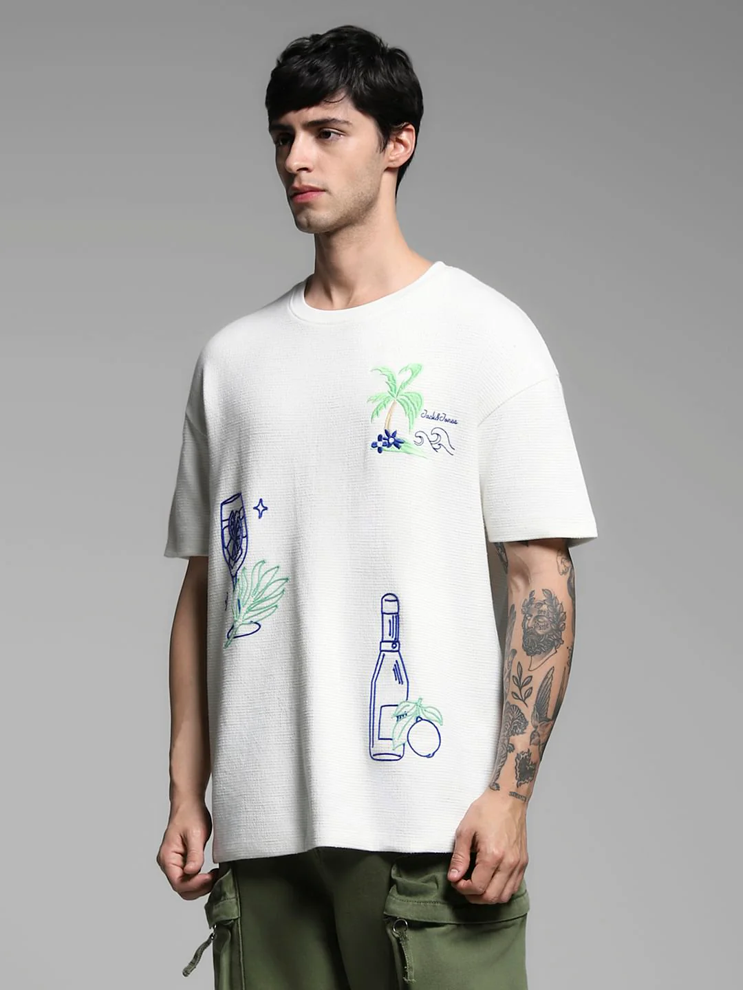 White Embroidered Print Oversized T-shirt - Image 3