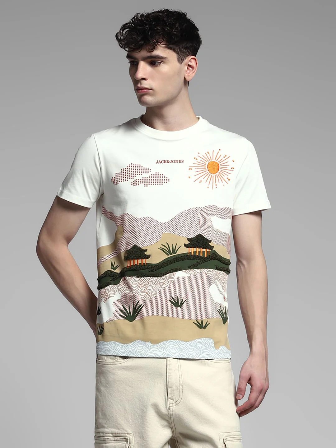 White Embroidered Graphic T-shirt - Image 2