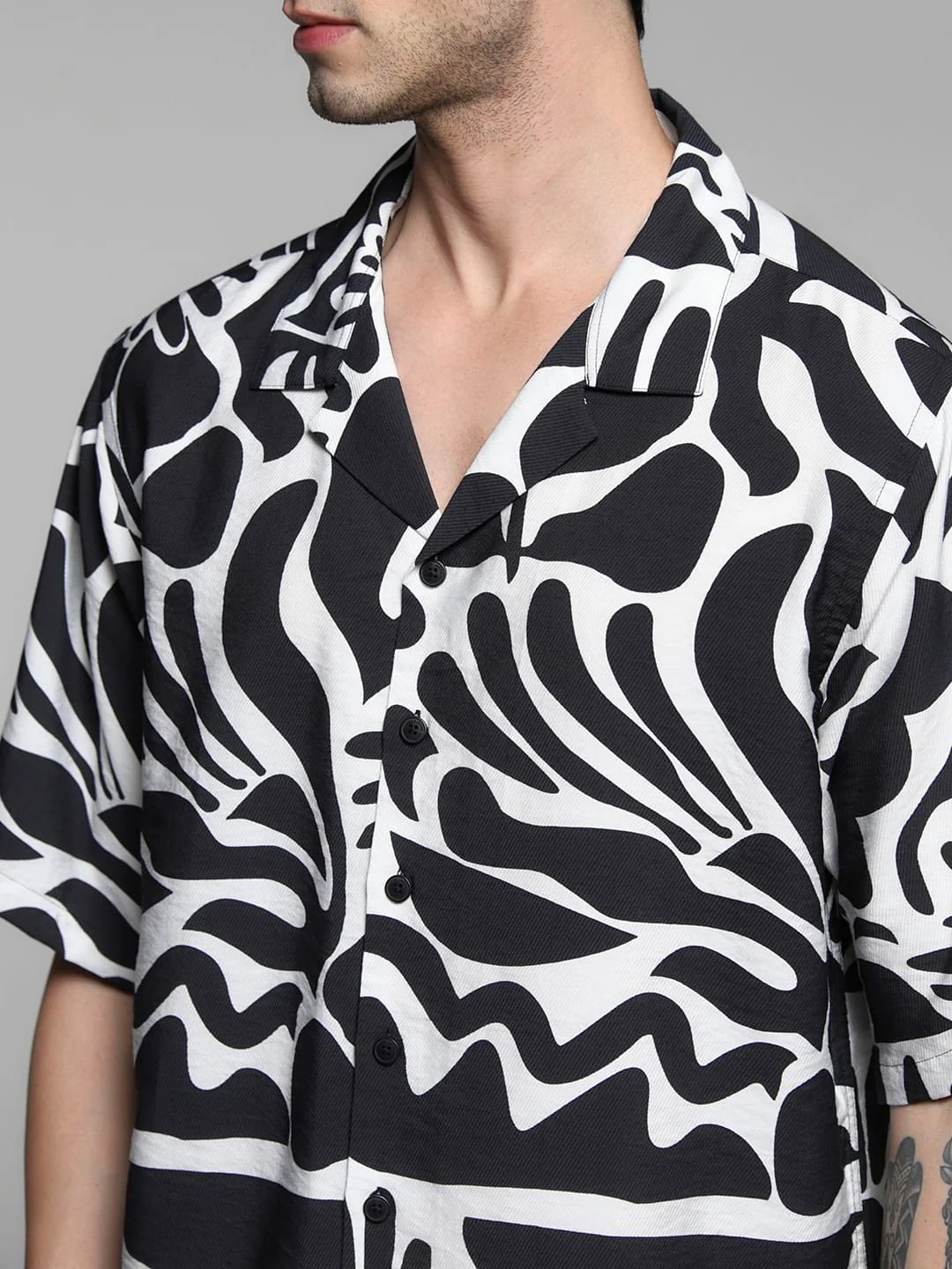 Black Abstract Print Oversized Shirt - Image 5