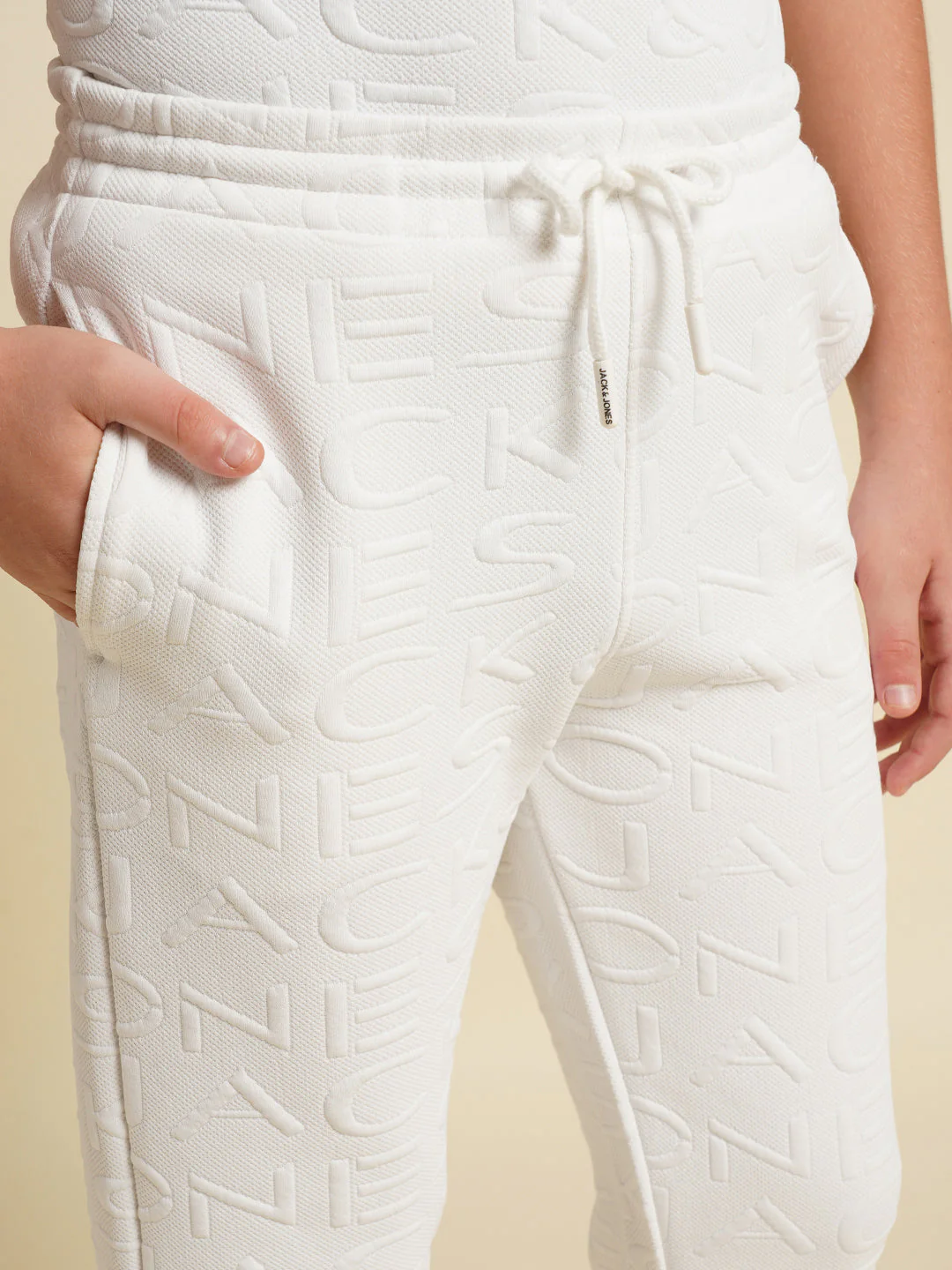 Boys White Cotton Joggers With Drawstring Waist And 3 Pockets - Image 6