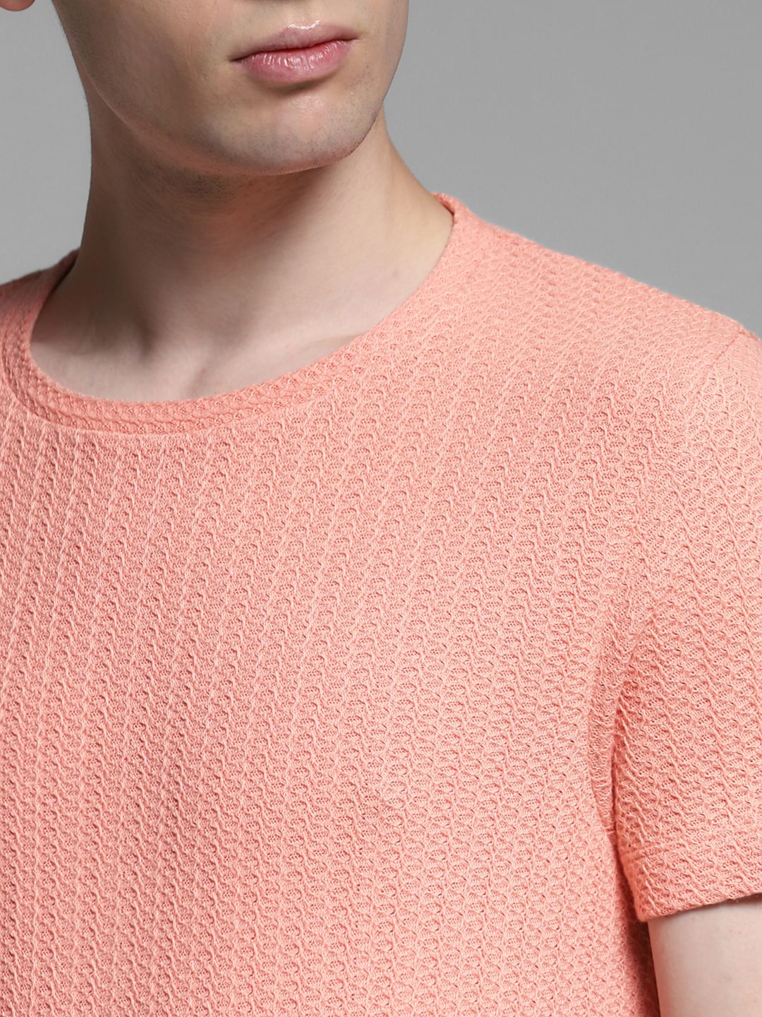Coral Jacquard Crew Neck T-shirt - Image 5