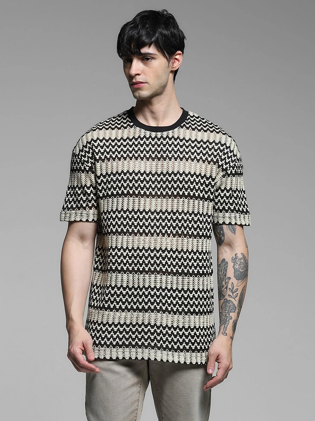Black Colourblocked Boxy Fit T-shirt - Image 2