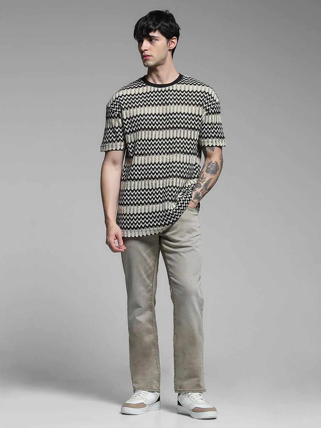Black Colourblocked Boxy Fit T-shirt - Image 6