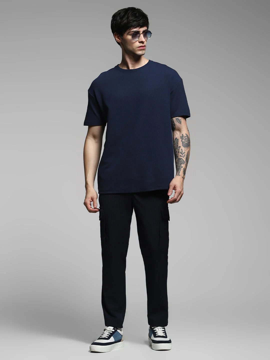 Men's Navy Blue Pinstripe Anti Fit Cargo Pants With 6 Pockets - Image 6