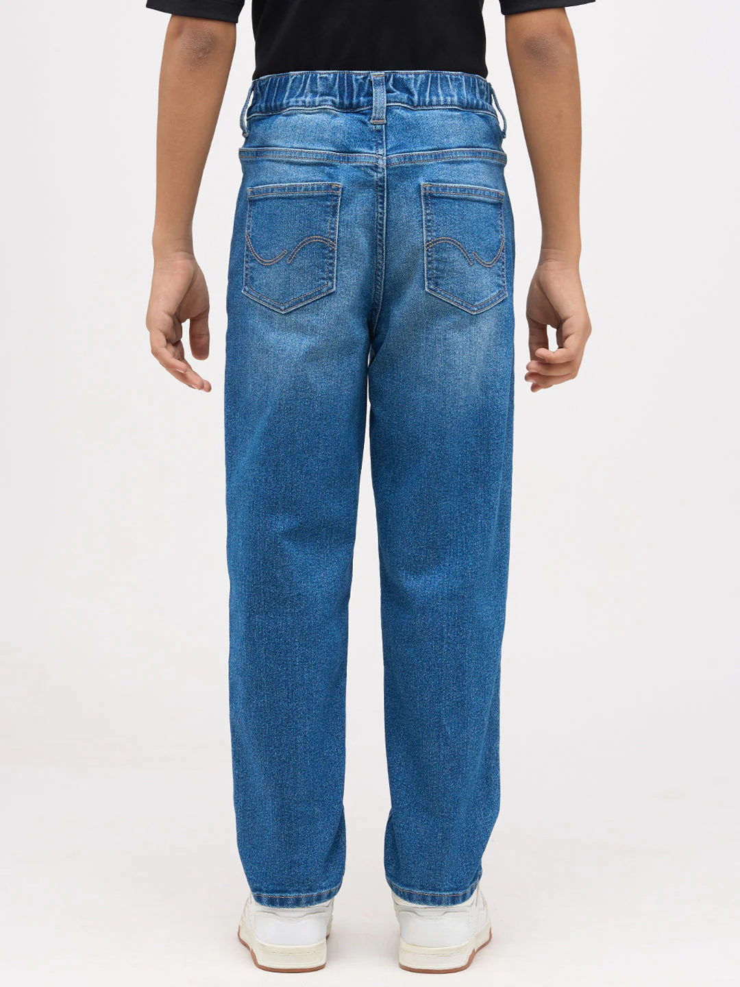 Boys Mid Rise Washed Loose Fit Jeans - Image 9