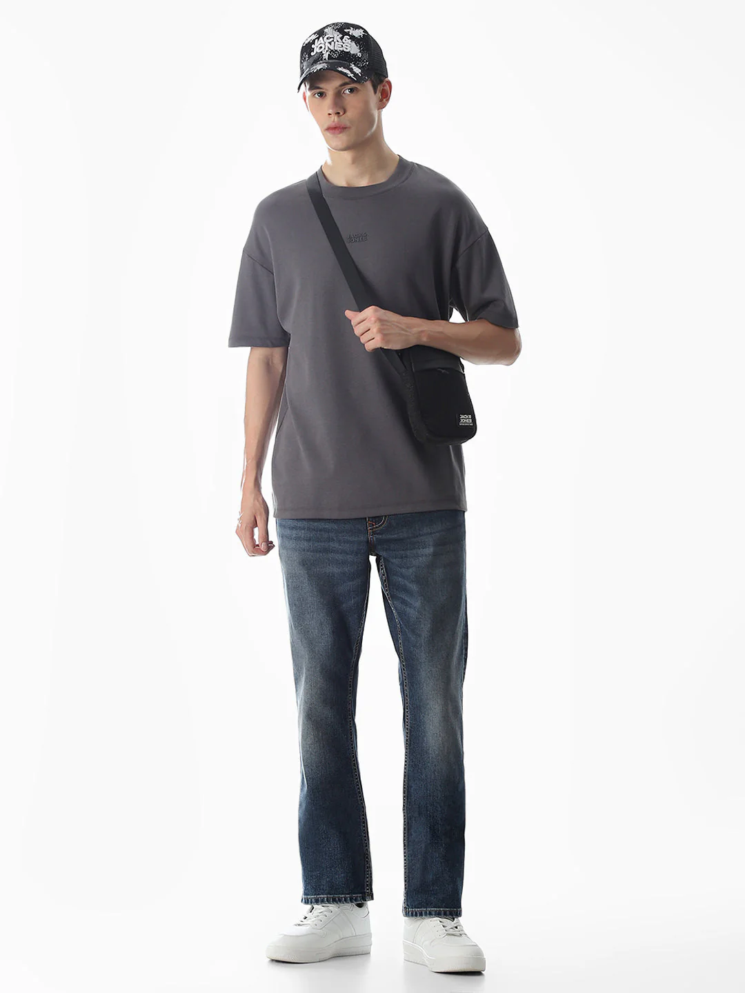 Washed Clark Regular Fit Jeans - Medium - Image 6