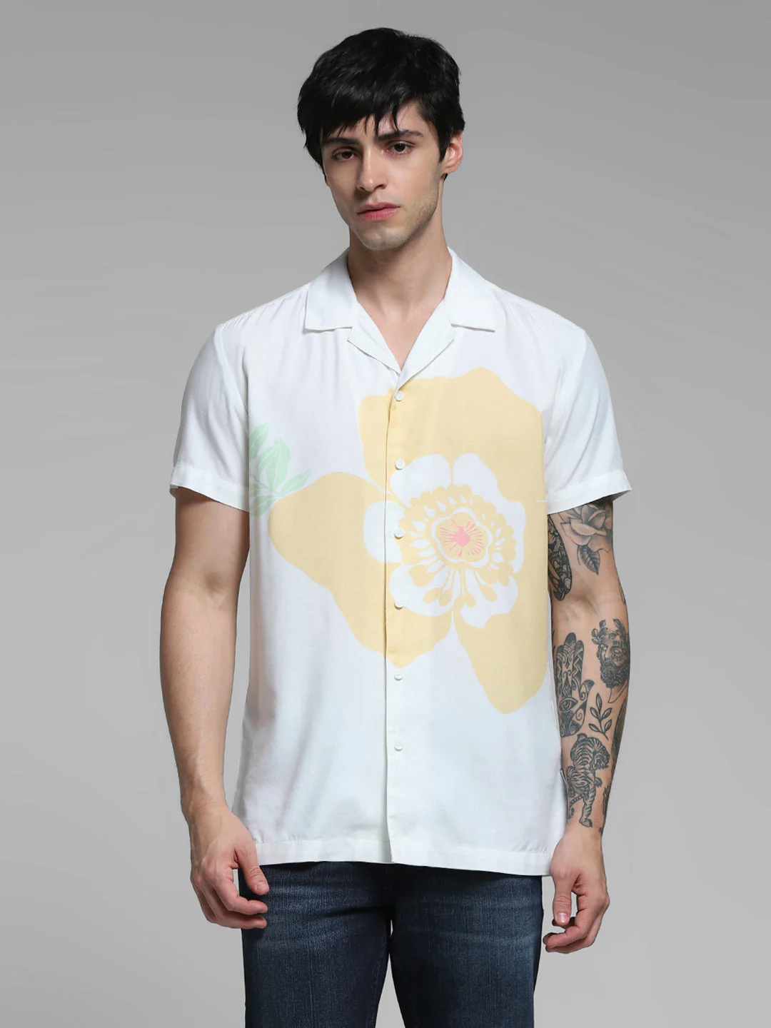 White Printed Comfort Fit Shirt - Image 2