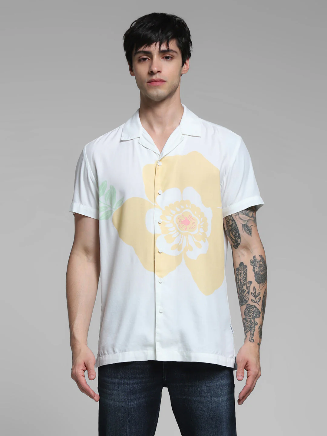White Printed Comfort Fit Shirt - Image 8