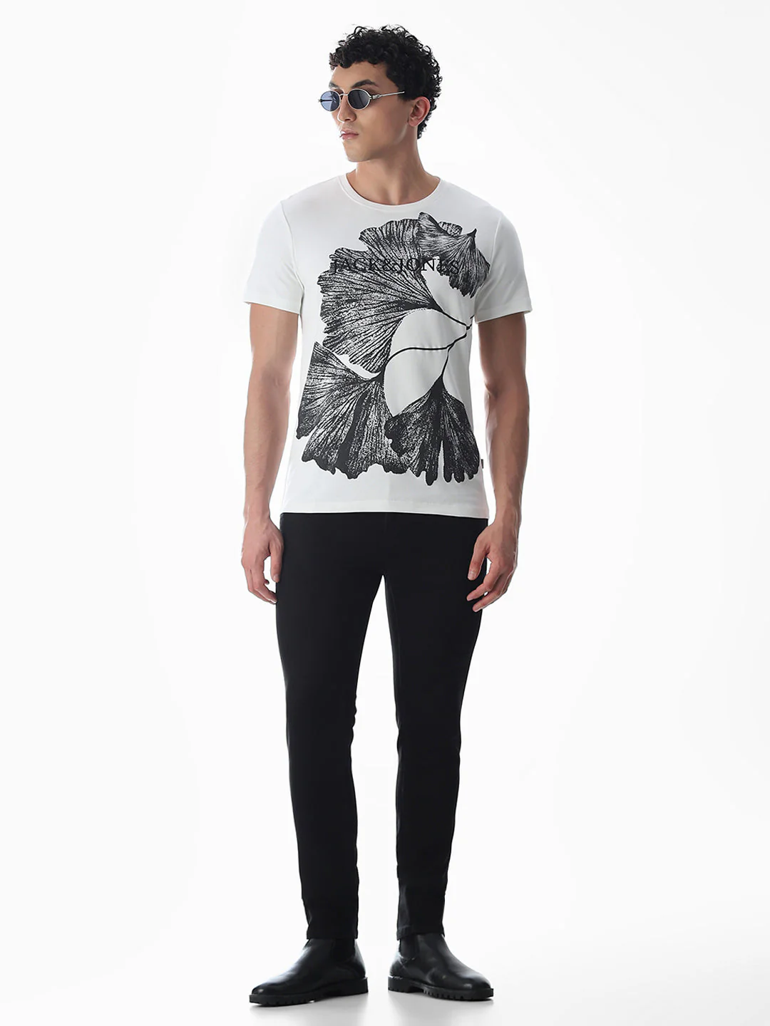 White Embroidered Print T-Shirt - Image 6