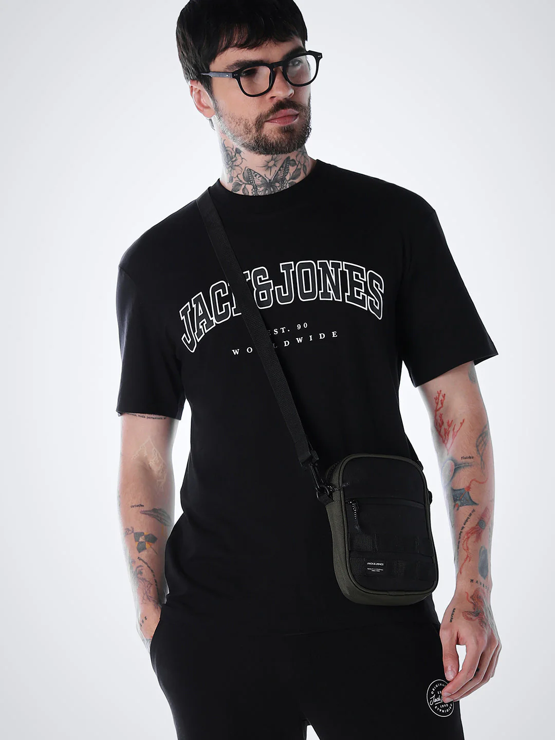 Varsity O-Neck T-shirt - Black