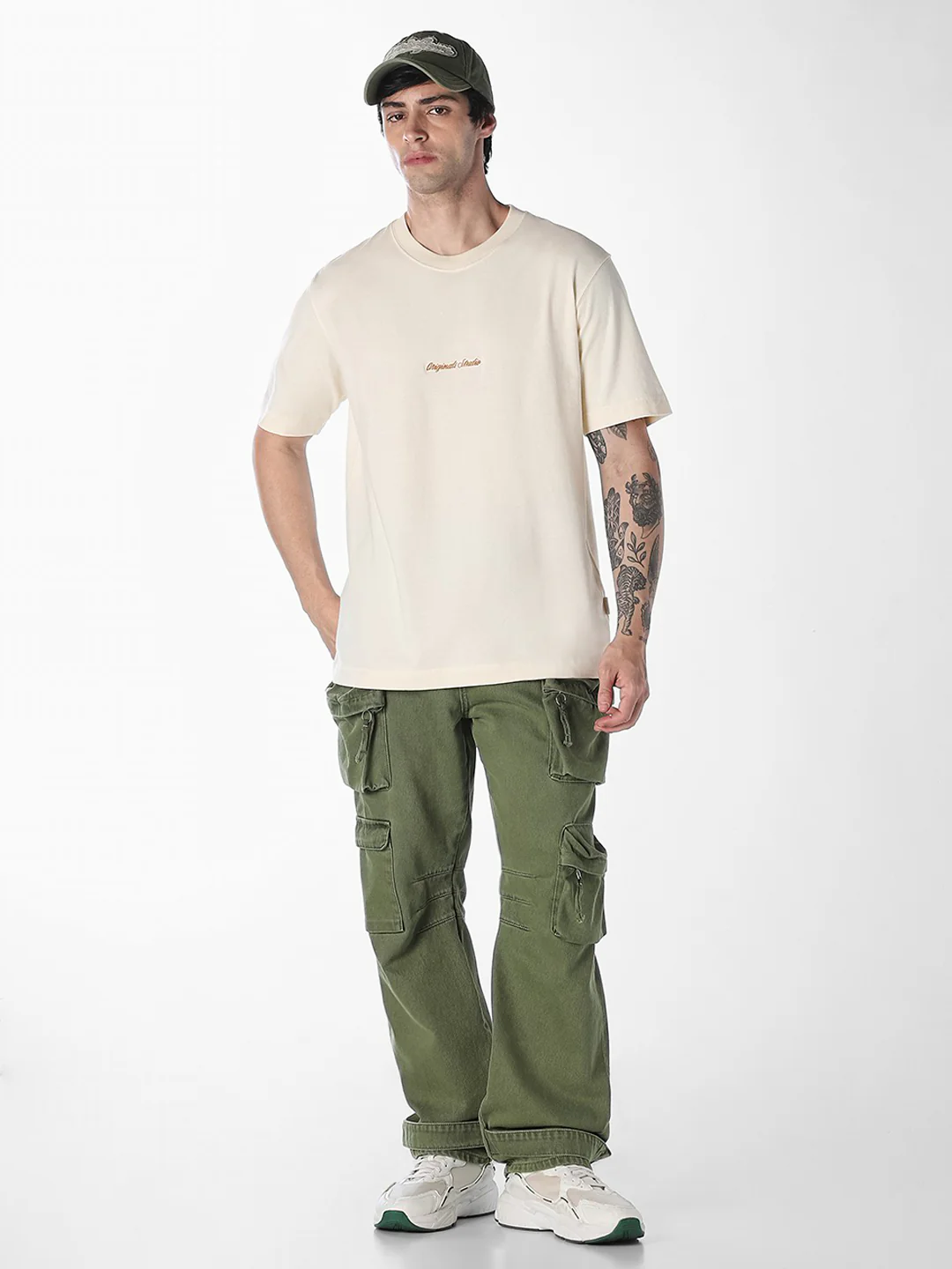 Men's Off White Relaxed Fit Crew Neck Embroidered T-Shirt - Image 6
