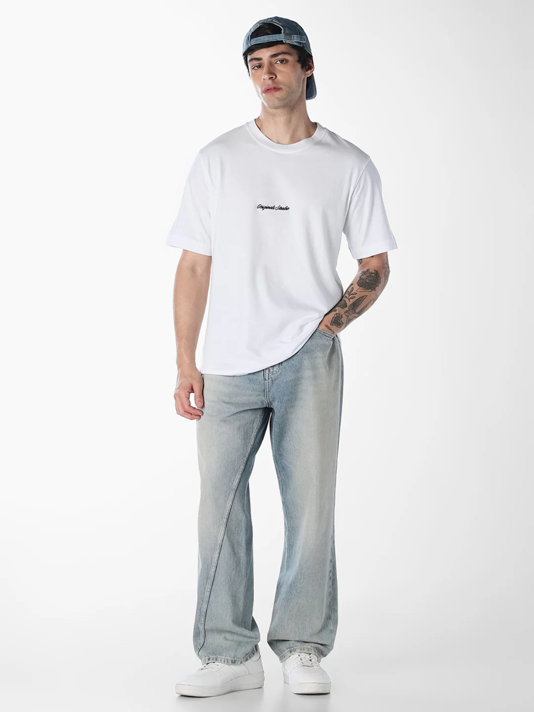 Men's White Relaxed Fit Crew Neck Embroidered T-Shirt - Image 6