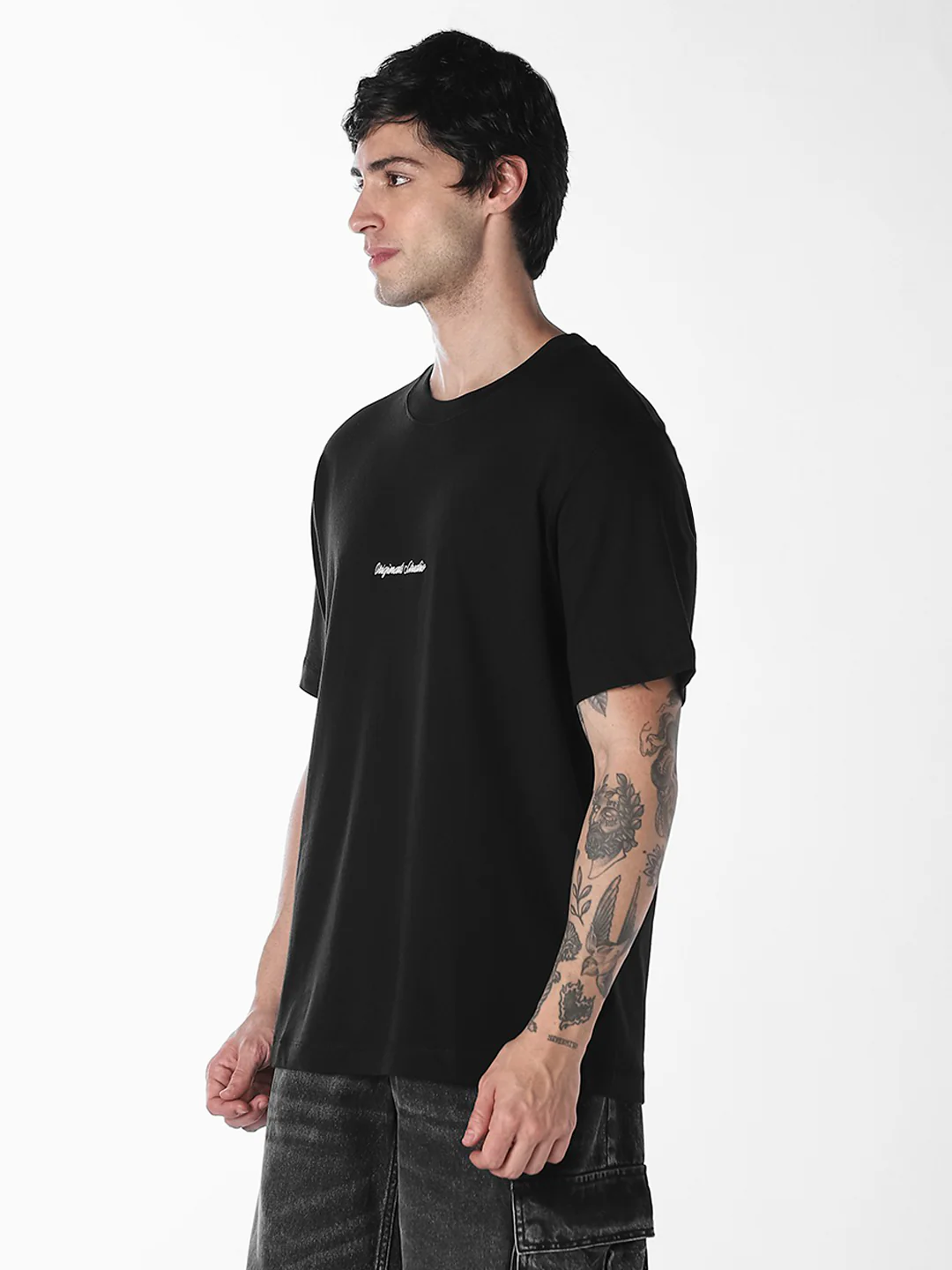 Men's Black Relaxed Fit Crew Neck T-Shirt With Chest Embroidery - Image 3