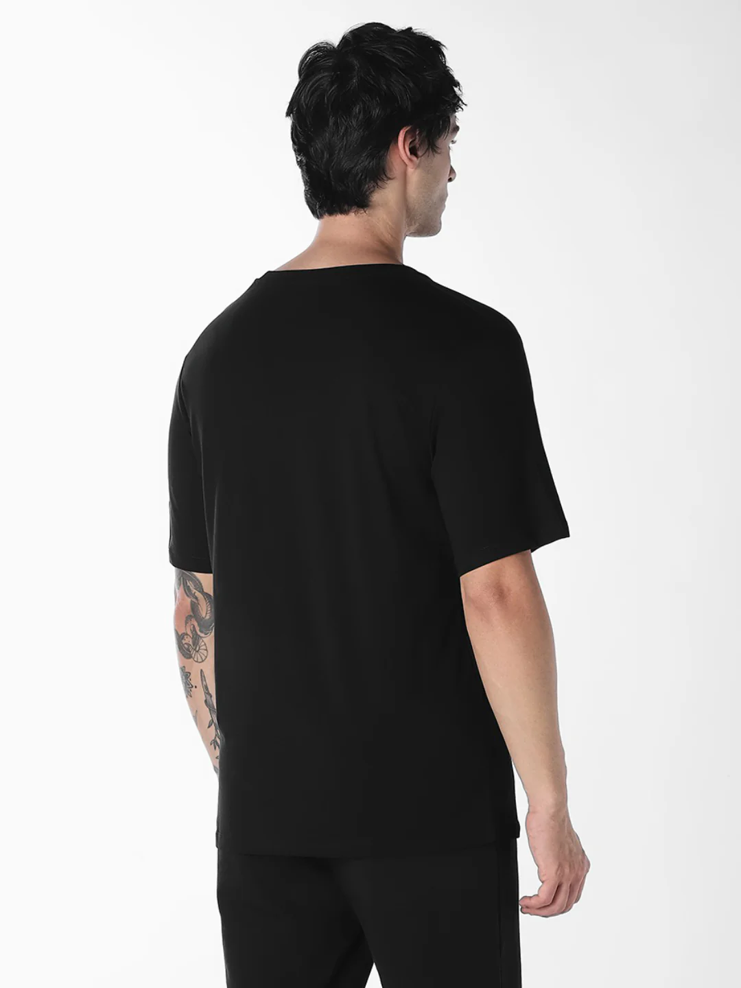 Men's Black Organic Cotton Slim Fit Crew Neck Logo T-Shirt - Image 4